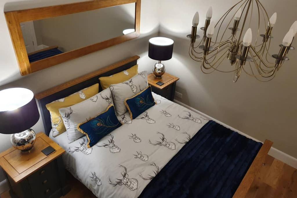 Smart & Stylish Holiday Apartment In The City Centre Inverness Exterior photo