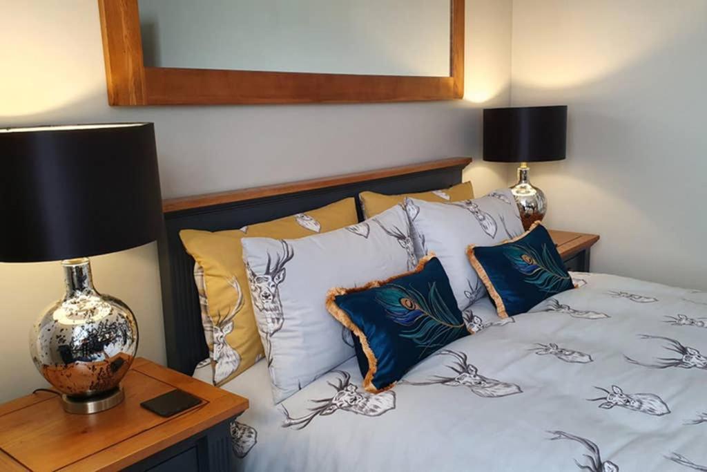 Smart & Stylish Holiday Apartment In The City Centre Inverness Exterior photo